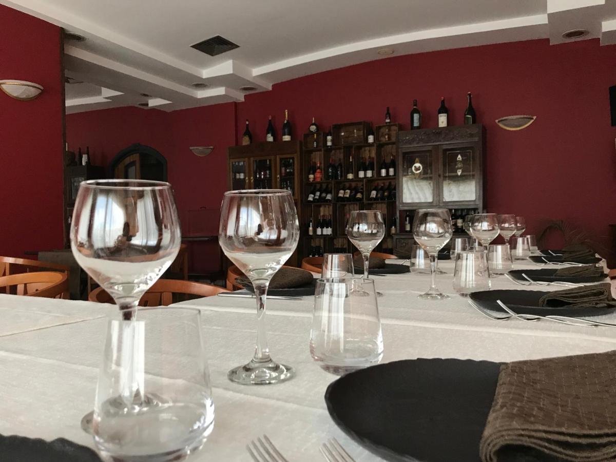Hotel Scrivano Randazzo Luaran gambar