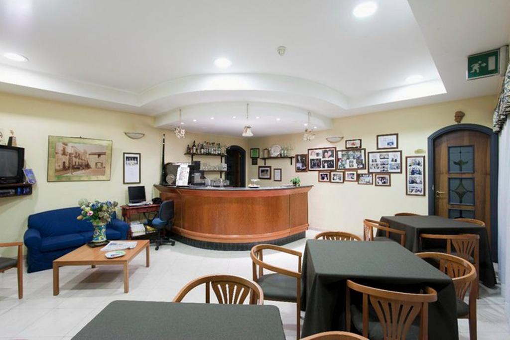 Hotel Scrivano Randazzo Luaran gambar